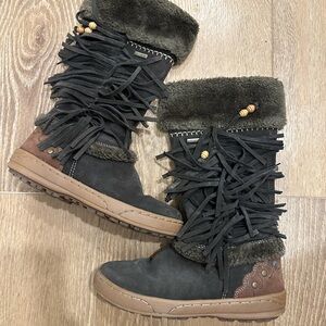 Geox Amphibiox Kids Fringe Brwon Suede Winter Boot